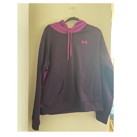 Under Armour Tops - Purple Tone Worn Once Underarmour Sweatshirt!